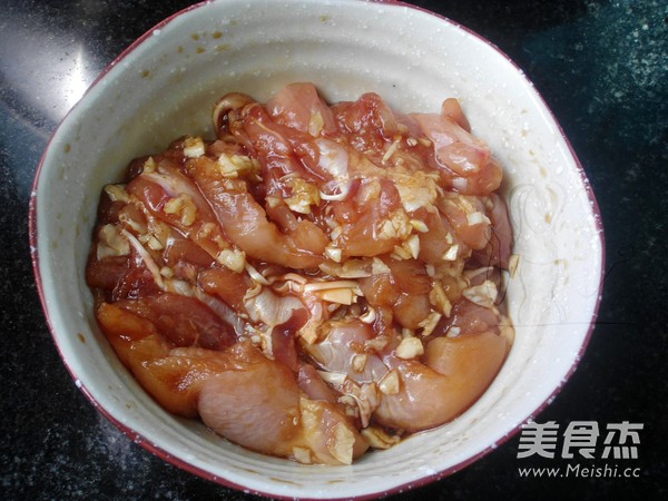 烤雞肉沙拉的做法-家常味烤菜譜-易網(wǎng)健康養(yǎng)生網(wǎng) 烤雞肉沙拉的做法-家常味烤菜譜