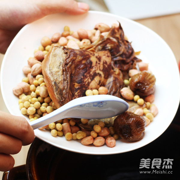 廣東老火靚湯-墨魚花生黃豆湯的做法-家常味煲菜譜-易網健康養生網 廣東老火靚湯-墨魚花生黃豆湯的做法-家常味煲菜譜