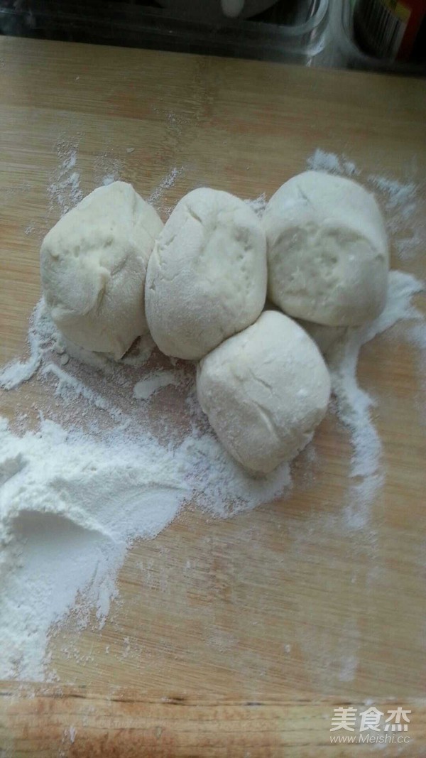 豬肉白菜包子的做法-家常味蒸菜譜