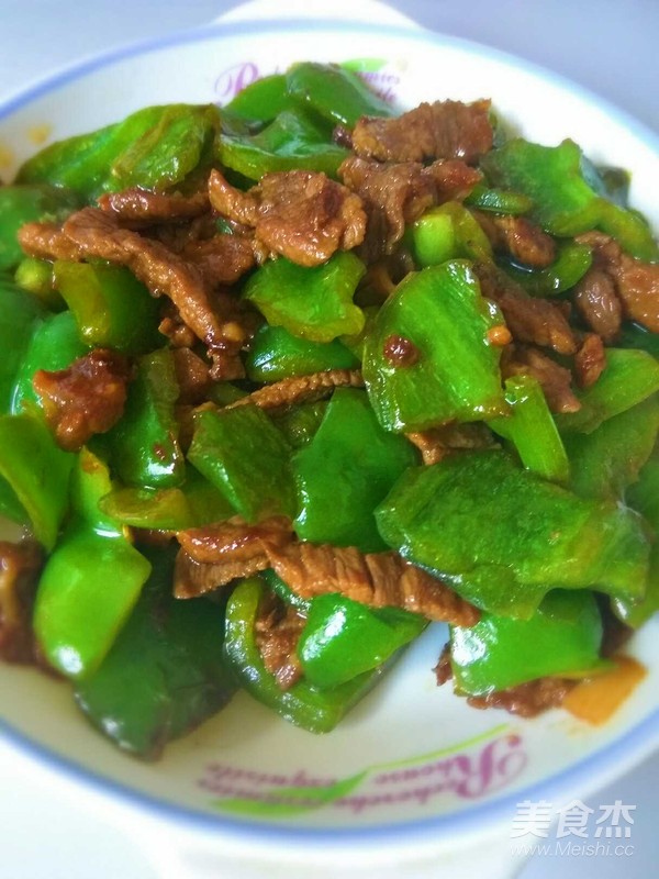 大辣椒炒肉的做法-家常味炒菜譜-易網(wǎng)健康養(yǎng)生網(wǎng) 大辣椒炒肉的做法-家常味炒菜譜