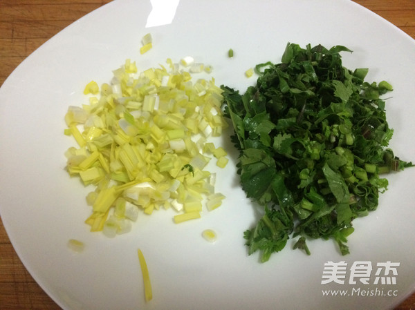 香菇雞湯的做法-咸鮮味燉菜譜-易網(wǎng)健康養(yǎng)生網(wǎng) 香菇雞湯的做法-咸鮮味燉菜譜