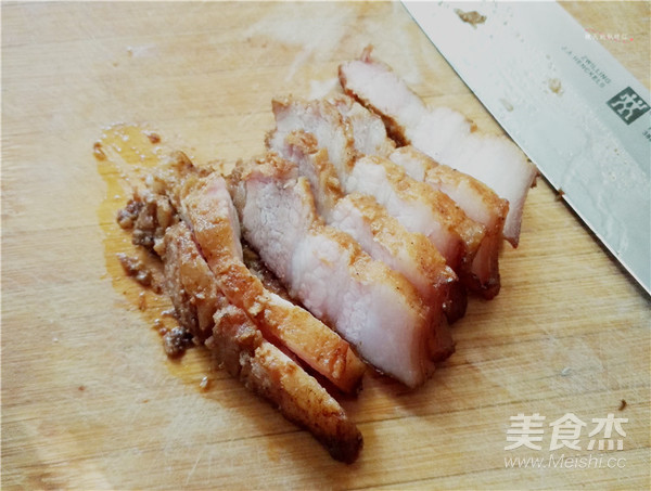 醬香五花肉的做法-醬香味烤菜譜-易網(wǎng)健康養(yǎng)生網(wǎng) 醬香五花肉的做法-醬香味烤菜譜