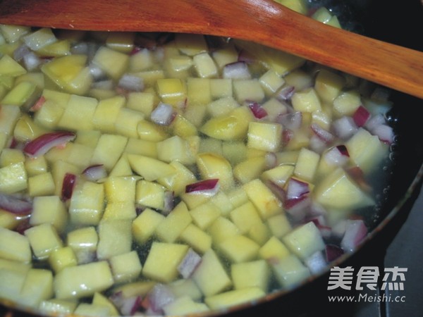 培根土豆濃湯的做法-咸鮮味煮菜譜