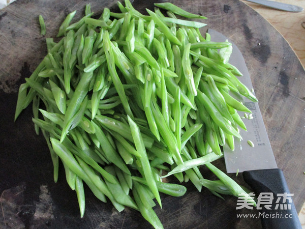 干煸扁豆絲的做法-香辣味炒菜譜