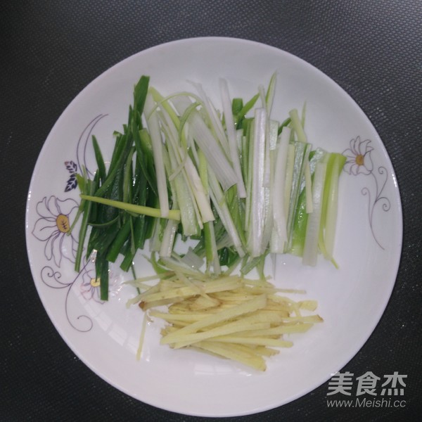 清蒸昌扁魚的做法-家常味蒸菜譜
