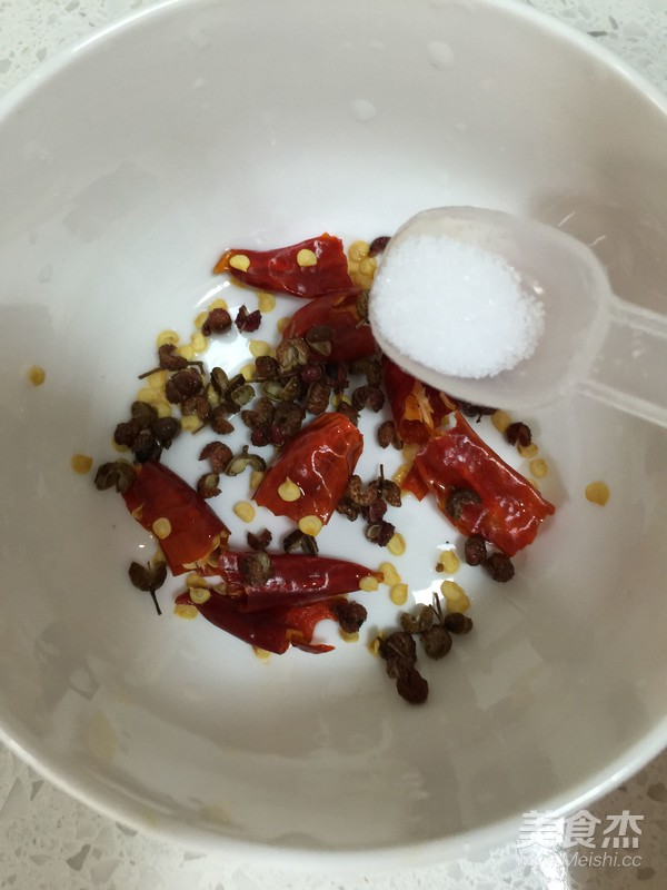 涼拌土豆絲的做法-酸辣味拌菜譜-易網健康養生網 涼拌土豆絲的做法-酸辣味拌菜譜