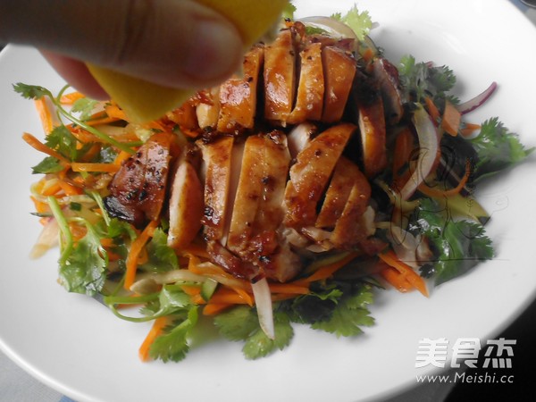 烤雞肉沙拉的做法-家常味烤菜譜-易網(wǎng)健康養(yǎng)生網(wǎng) 烤雞肉沙拉的做法-家常味烤菜譜