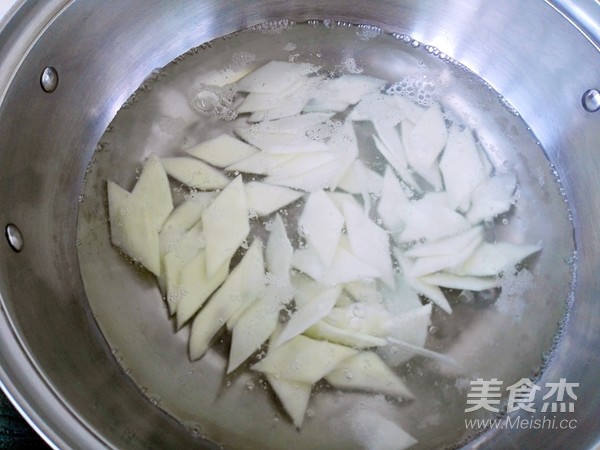 霸王超市丨山藥炒肉片的做法-咸鮮味炒菜譜-易網健康養(yǎng)生網 霸王超市丨山藥炒肉片的做法-咸鮮味炒菜譜
