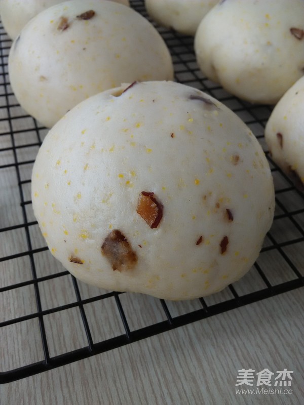 兩摻面紅棗饅頭的做法-甜味蒸菜譜-易網(wǎng)健康養(yǎng)生網(wǎng) 兩摻面紅棗饅頭的做法-甜味蒸菜譜