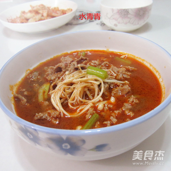 金針菇配牛肉的做法-香辣味煮菜譜