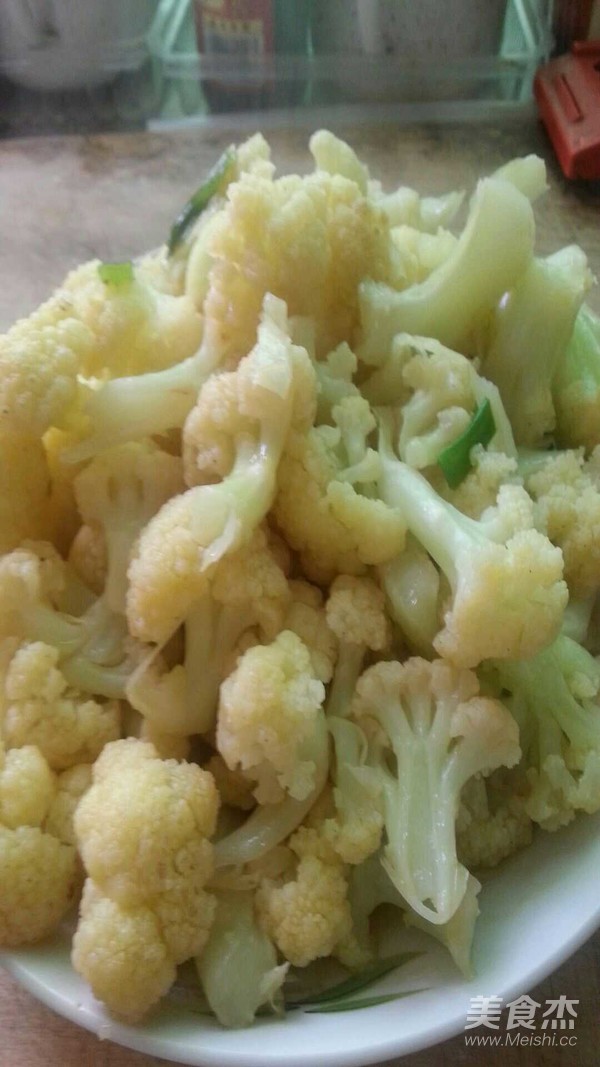 炒菜花的做法-家常味炒菜譜-易網(wǎng)健康養(yǎng)生網(wǎng) 炒菜花的做法-家常味炒菜譜