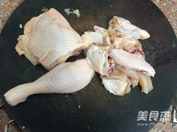 大閘蟹燜滑雞的做法-家常味燜菜譜