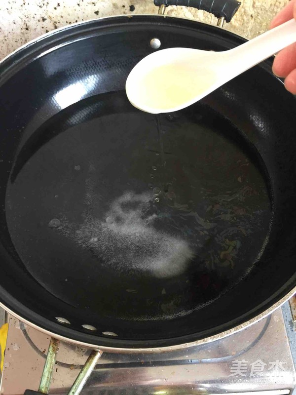 涼拌菠菜的做法-家常味拌菜譜-易網健康養(yǎng)生網 涼拌菠菜的做法-家常味拌菜譜