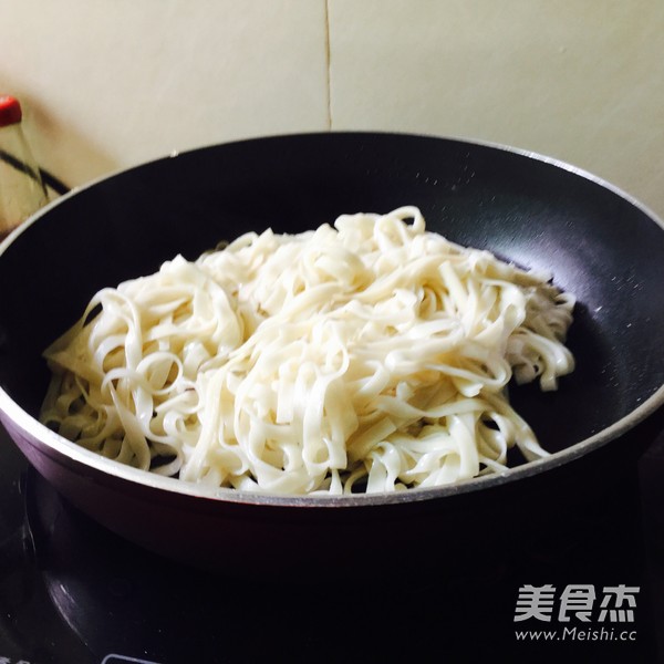 炒干面條的做法-咸鮮味炒菜譜