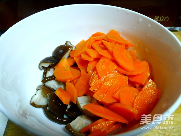 蔥油拌香菇的做法-蔥香味拌菜譜-易網健康養生網 蔥油拌香菇的做法-蔥香味拌菜譜