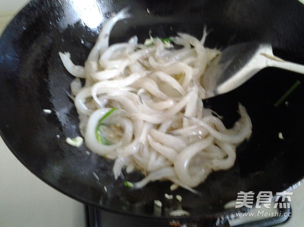 雪菜銀魚的做法-咸鮮味炒菜譜