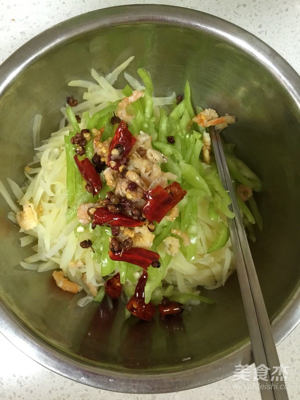 涼拌土豆絲的做法-酸辣味拌菜譜-易網健康養生網 涼拌土豆絲的做法-酸辣味拌菜譜