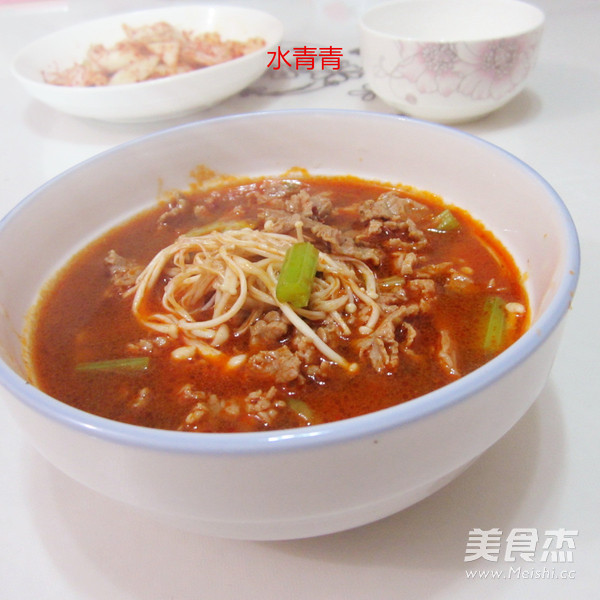 金針菇配牛肉的做法-香辣味煮菜譜-易網健康養生網 金針菇配牛肉的做法-香辣味煮菜譜