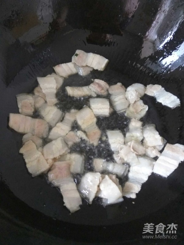肉炒有機(jī)菜花的做法-家常味炒菜譜-易網(wǎng)健康養(yǎng)生網(wǎng) 肉炒有機(jī)菜花的做法-家常味炒菜譜