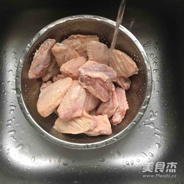 烤雞翅的做法-香辣味烤菜譜