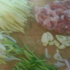 東北姜絲肉的做法-家常味炒菜譜