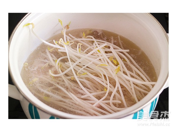 三鮮煮河粉的做法-家常味煮菜譜