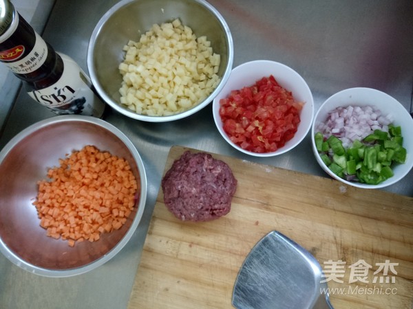 雜蔬牛肉醬意面的做法-黑椒味醬菜譜-易網<a href=http://www.aoa7937.com/ target=_blank class=infotextkey>健康養生</a>網 雜蔬牛肉醬意面的做法-黑椒味醬菜譜