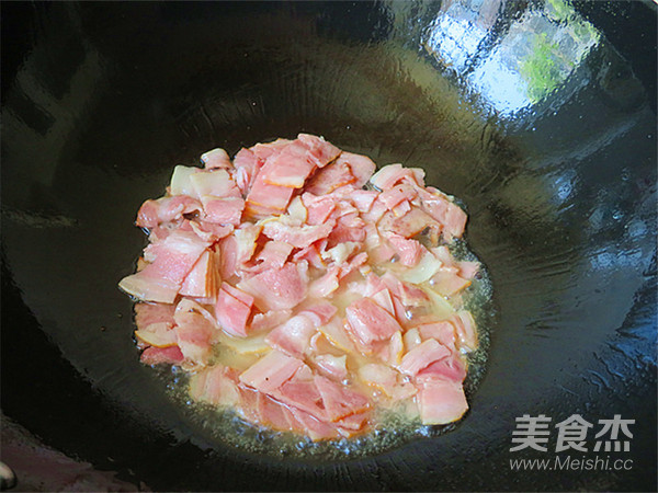培根炒秋葵的做法-家常味炒菜譜-易網(wǎng)健康養(yǎng)生網(wǎng) 培根炒秋葵的做法-家常味炒菜譜
