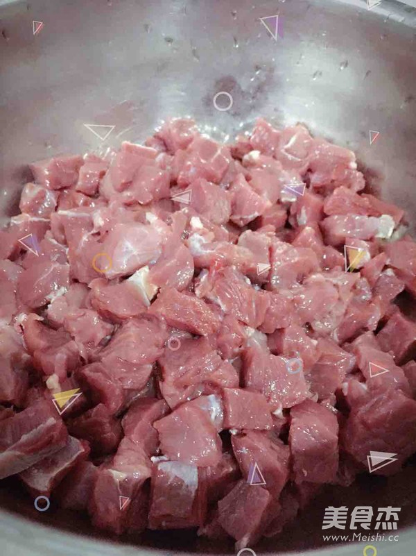 麻辣牙簽牛肉的做法-香辣味炸菜譜-易網(wǎng)<a href=http://www.aoa7937.com/ target=_blank class=infotextkey>健康養(yǎng)生</a>網(wǎng) 麻辣牙簽牛肉的做法-香辣味炸菜譜