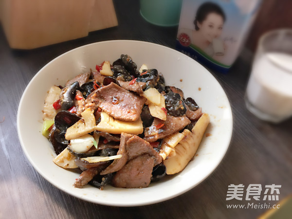 火爆豬肝的做法-香辣味炒菜譜