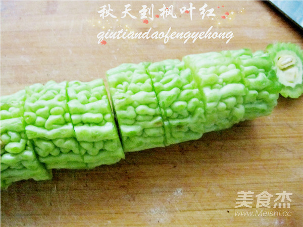 苦中作樂之苦瓜釀肉的做法-苦香味其它工藝菜譜