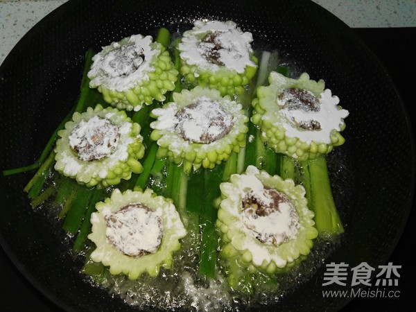 牛肉苦瓜燒的做法-咸鮮味燒菜譜