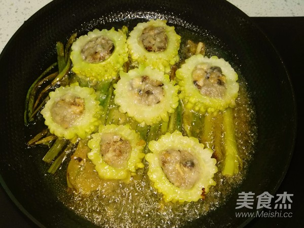 牛肉苦瓜燒的做法-咸鮮味燒菜譜