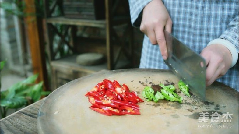 筍干炒回鍋肉的做法-家常味炒菜譜-易網(wǎng)健康養(yǎng)生網(wǎng) 筍干炒回鍋肉的做法-家常味炒菜譜
