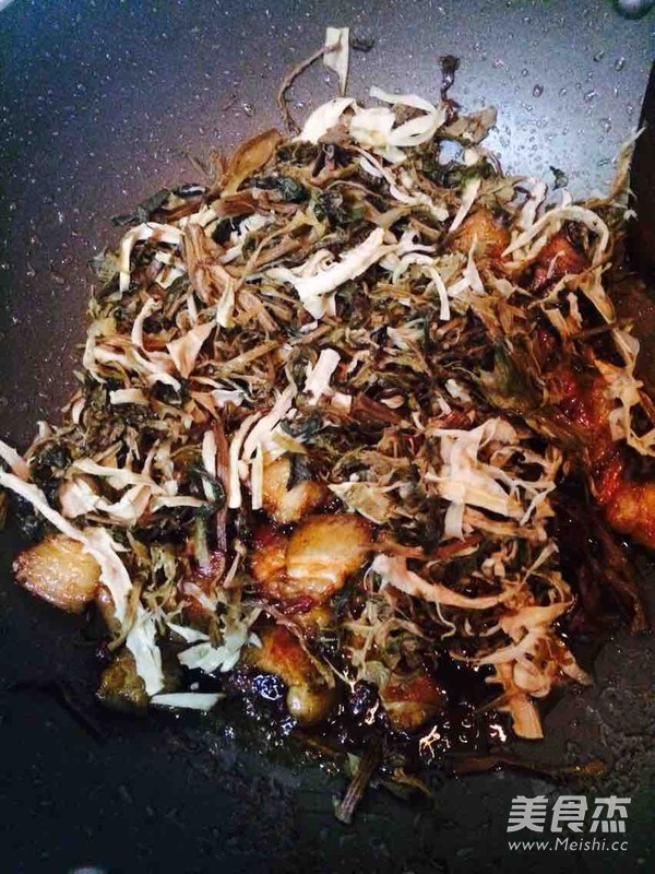 不油膩超下飯~梅干菜扣肉的做法-醬香味蒸菜譜-易網(wǎng)健康養(yǎng)生網(wǎng) 不油膩超下飯~梅干菜扣肉的做法-醬香味蒸菜譜