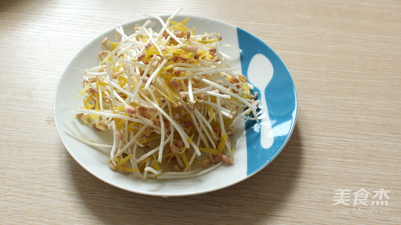 快炒綠豆芽的做法-家常味炒菜譜-易網健康養生網 快炒綠豆芽的做法-家常味炒菜譜