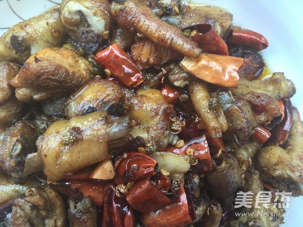 辣子雞爪的做法-香辣味炒菜譜-易網(wǎng)健康養(yǎng)生網(wǎng) 辣子雞爪的做法-香辣味炒菜譜