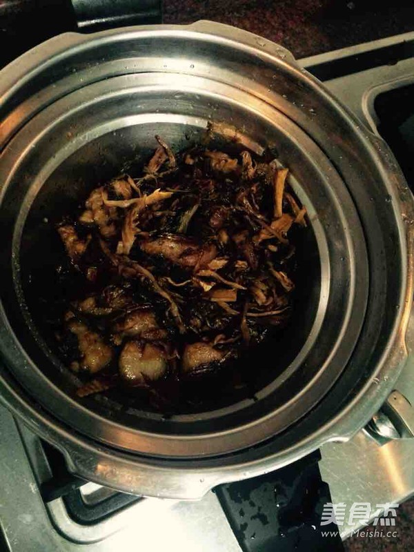 不油膩超下飯~梅干菜扣肉的做法-醬香味蒸菜譜-易網(wǎng)健康養(yǎng)生網(wǎng) 不油膩超下飯~梅干菜扣肉的做法-醬香味蒸菜譜