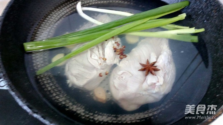 涼拌雞絲黃瓜的做法-麻辣味拌菜譜