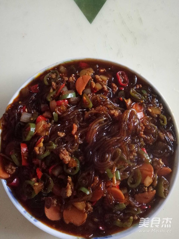 肉沫粉絲的做法-家常味燒菜譜-易網健康養(yǎng)生網 肉沫粉絲的做法-家常味燒菜譜