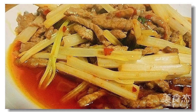 芹菜炒牛肉的做法-家常味炒菜譜-易網健康養生網 芹菜炒牛肉的做法-家常味炒菜譜