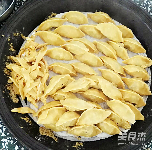 山西玉米面蒸餃的做法-家常味蒸菜譜-易網健康養生網 山西玉米面蒸餃的做法-家常味蒸菜譜