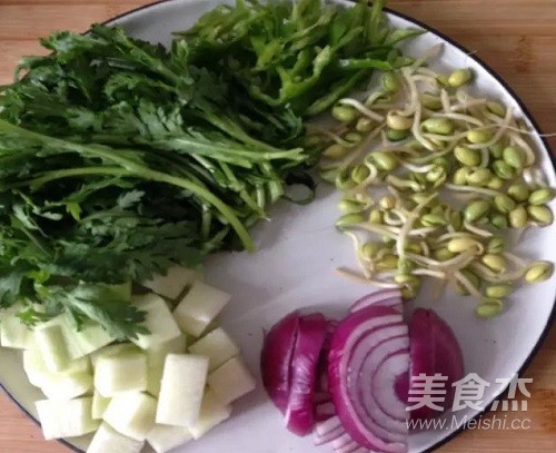 用潮白黑魚做韓國辣魚湯的做法-香辣味煮菜譜-易網<a href=http://www.aoa7937.com/ target=_blank class=infotextkey>健康養(yǎng)生</a>網 用潮白黑魚做韓國辣魚湯的做法-香辣味煮菜譜