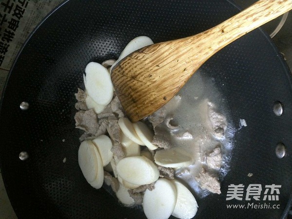 茭白炒肉片的做法-家常味炒菜譜
