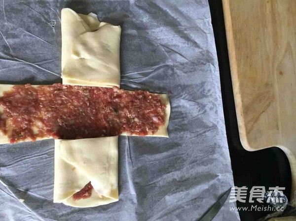 千層牛肉酥餅的做法-五香味烤菜譜-易網健康養生網 千層牛肉酥餅的做法-五香味烤菜譜