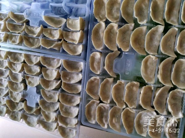 教你包餃子的做法-其它口味其它工藝菜譜-易網健康養生網 教你包餃子的做法-其它口味其它工藝菜譜