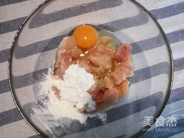 鮮香溜肉段的做法-家常味熘菜譜