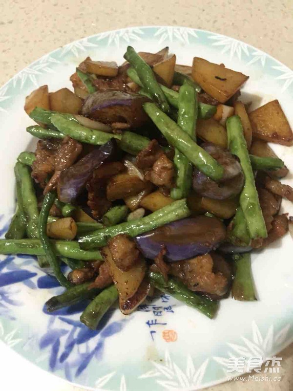 地三鮮的做法-蒜香味炒菜譜