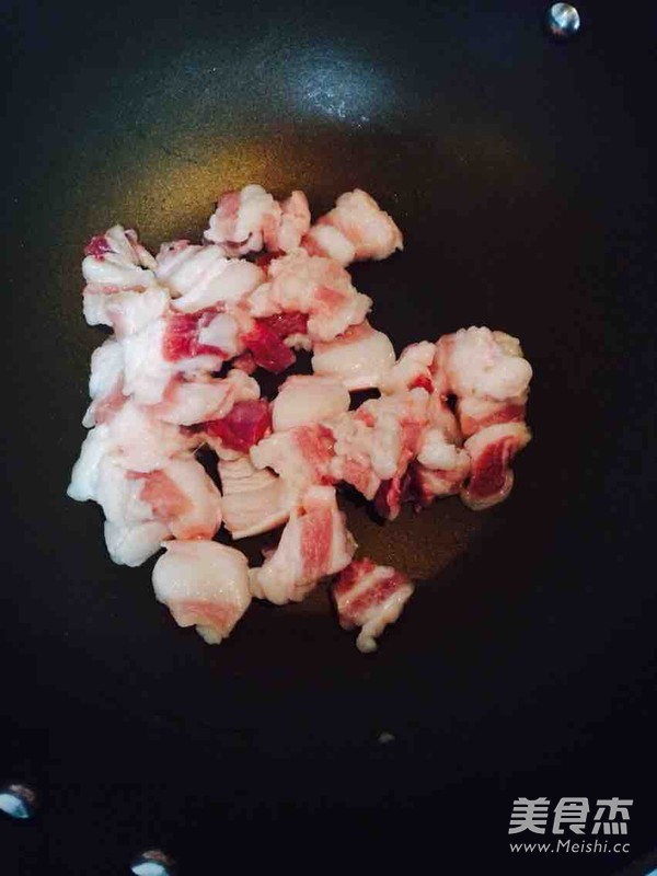 不油膩超下飯~梅干菜扣肉的做法-醬香味蒸菜譜-易網(wǎng)健康養(yǎng)生網(wǎng) 不油膩超下飯~梅干菜扣肉的做法-醬香味蒸菜譜