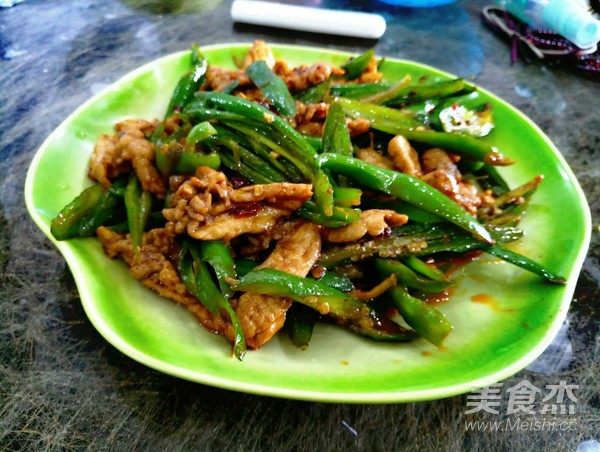 尖椒鹽煎肉的做法-家常味炒菜譜-易網健康養生網 尖椒鹽煎肉的做法-家常味炒菜譜